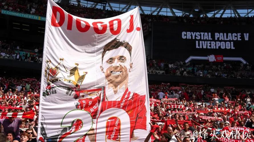 B费谈为若塔献花：缅怀特别的朋友，感谢利物浦让我们致敬若塔